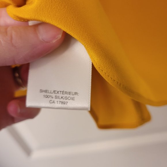 Mustard Yellow silk blouse, banana Republic - Picture 3 of 5